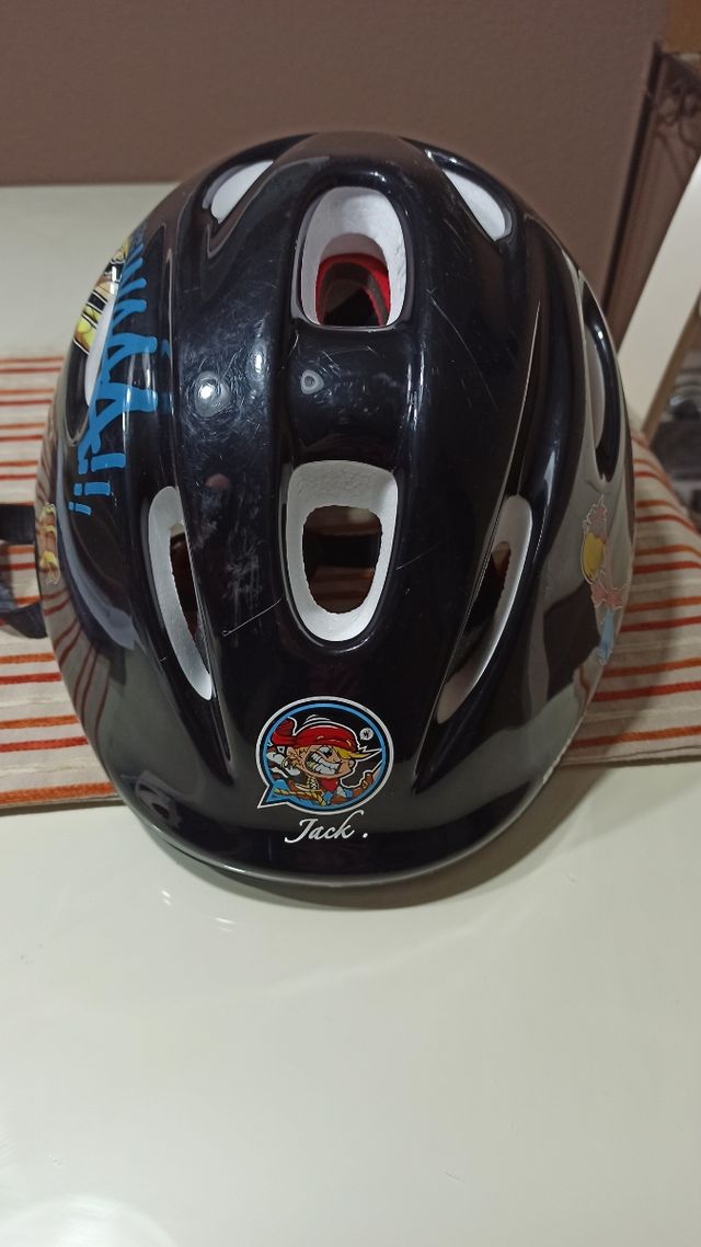 Casco infantil Btwin