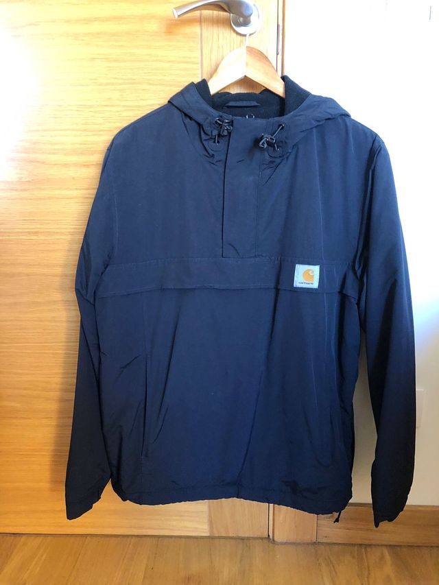 Abrigo Carhartt negro