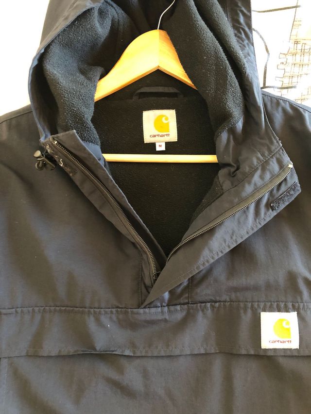 Abrigo Carhartt negro
