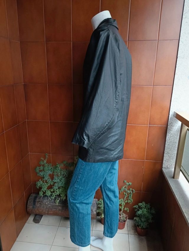 Abrigo Yves Saint Laurent cuero