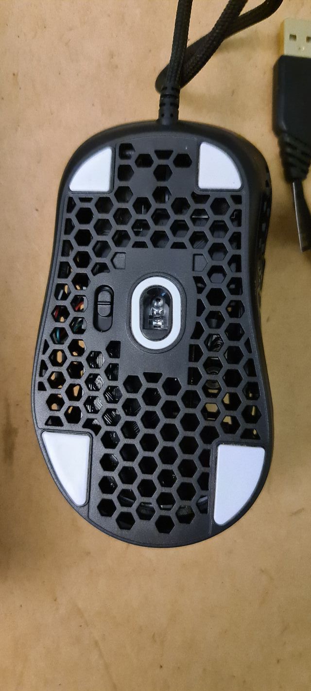 Sharkoon Light² 200