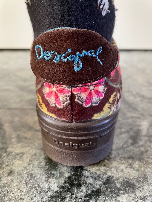 Zapatillas DESIGUAL con plataforma Talla 37
