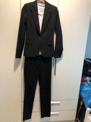 El esmoquin de Zara: un 'must' en tu armario por menos de 80 euros