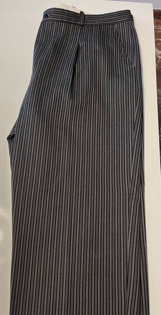 Pantalones de serrano fallero de segunda mano por 20 EUR en Aldaia en  WALLAPOP