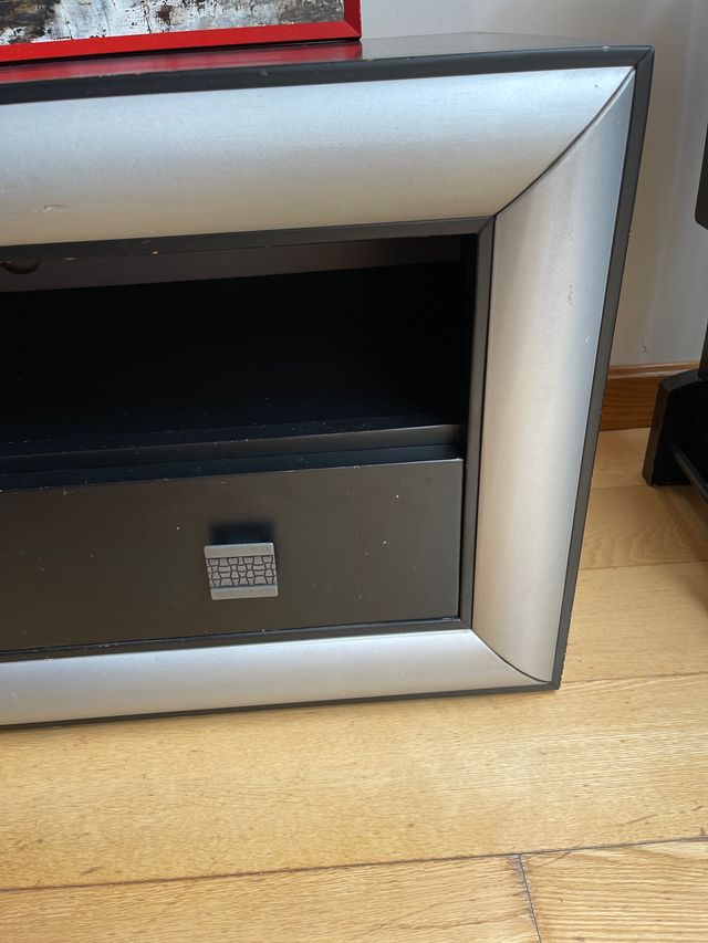 Mueble madera para la tv