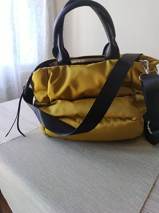Bolso acolchado ocre