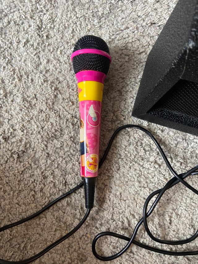 Altoparlante con microfono