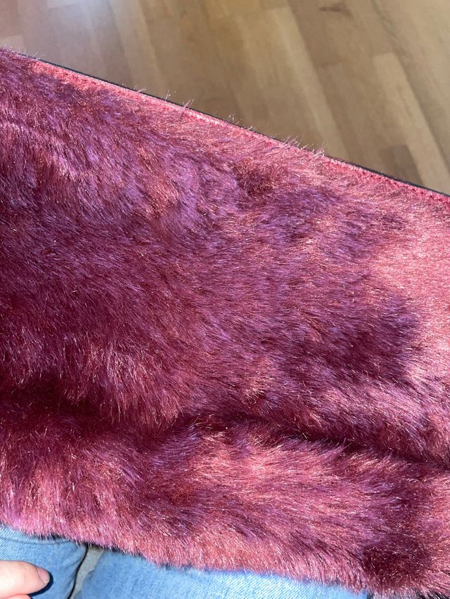 Bolsito de pelo granate