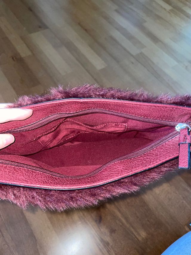 Bolsito de pelo granate