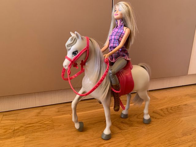 Barbie con caballo