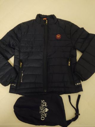 Abrigo spagnolo de segunda mano por 45 EUR en Don Benito en WALLAPOP