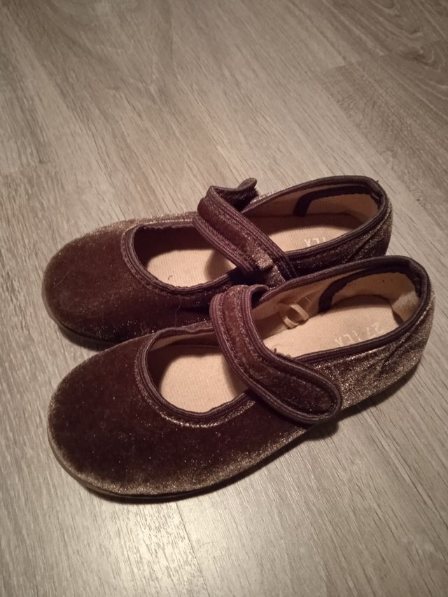 Zapatos merceditas T27