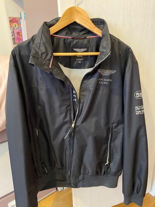 Cazadora Aston Martin by Hackett. de segunda mano por 50 EUR en La Cruz de  Arrabal en WALLAPOP