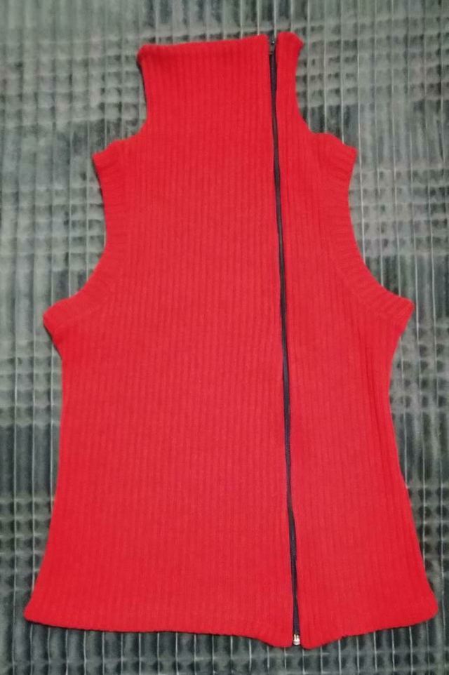 Polo Rojo Con Cremallera Lateral Talla/S/36/8