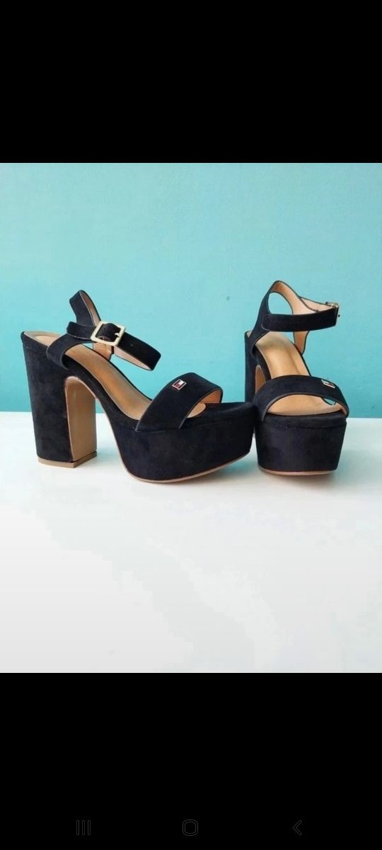 Tacones Negros