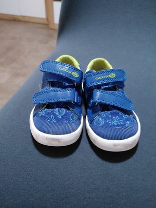 Deportivas de Niña y Bebe GEOX ultra ligera - CanariasKidShoes