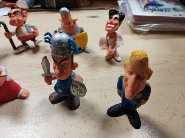 molte figure politiche precarie.