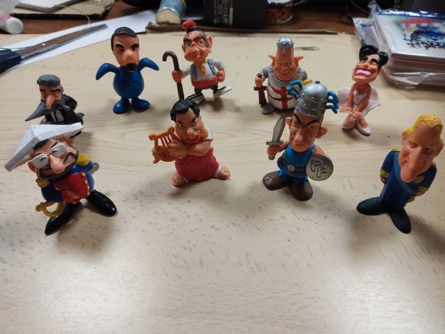 molte figure politiche precarie.