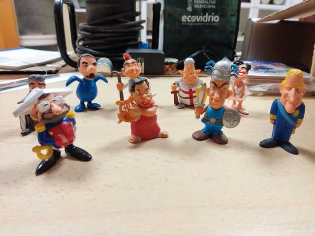 molte figure politiche precarie.