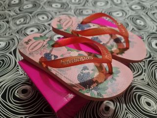 Chanclas playa mujer havaianas de segunda mano por 7 EUR en Alcoy en  WALLAPOP