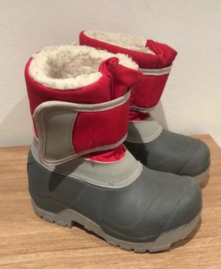 Botas nieve niño talla 26\\/27 de segunda mano por 7 EUR en Cervera en  WALLAPOP