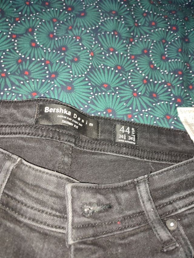 Pantalones negros bershka 44 hombre nuevos