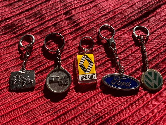 Llaveros de marcas coche y equipos fútbol