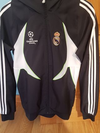 Chandal REAL MADRID Champions League de segunda mano por 35 EUR en  Alcobendas en WALLAPOP
