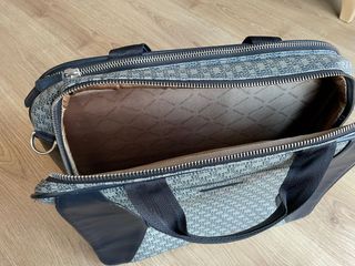 Maletín portátil y documentos Salvador Bachiller. de segunda mano por 10  EUR en Madrid en WALLAPOP