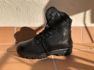 Botas de trabajo\\/montaña punta reforzada panter de segunda mano por 60 EUR  en Badalona en WALLAPOP