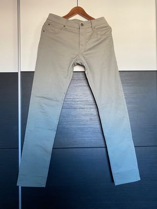 Pantalon Hombre. Mango. Talla S de segunda mano por 15 EUR en Talavera de  la Reina en WALLAPOP
