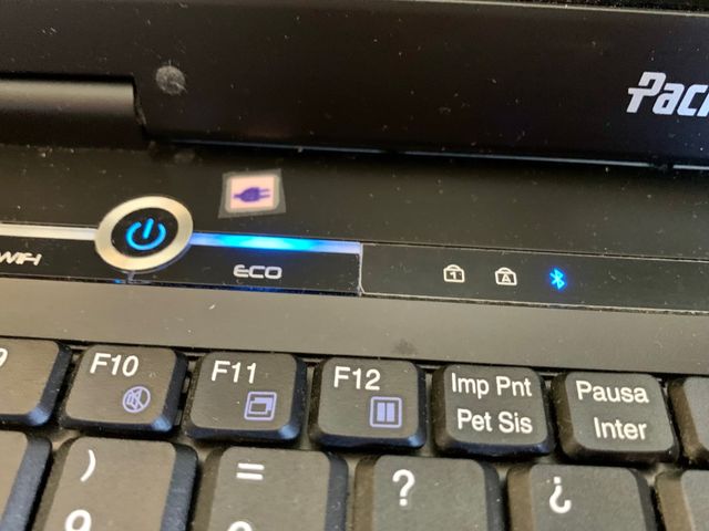 Packard Bell Easynote para piezas.