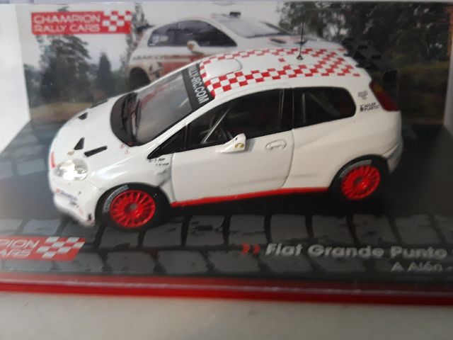 Fiat Punto Abarth s2000 Rally test 1/43