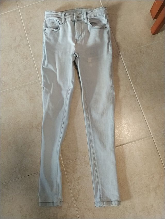 vaqueros slim muy claros