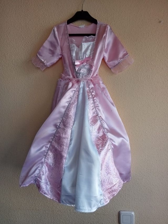 Disfraz vestido de princesa rosa, incluye cancán.