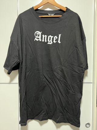 Camiseta oversize Shein de segunda mano por 3 EUR en Valencia en WALLAPOP