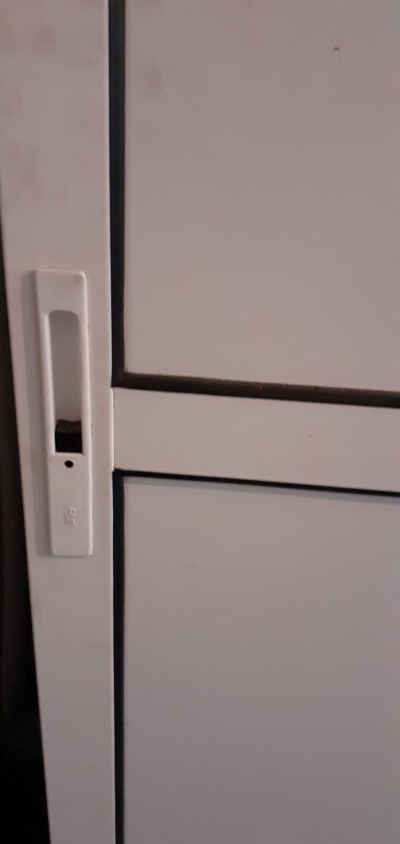 puerta corredera de aluminio