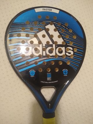 Pala pádel adidas de segunda mano por 30 EUR en Madrid en WALLAPOP