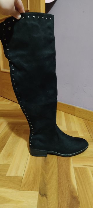 Bota mosquetera Xti de segunda mano por 15 EUR en Pocomaco en WALLAPOP