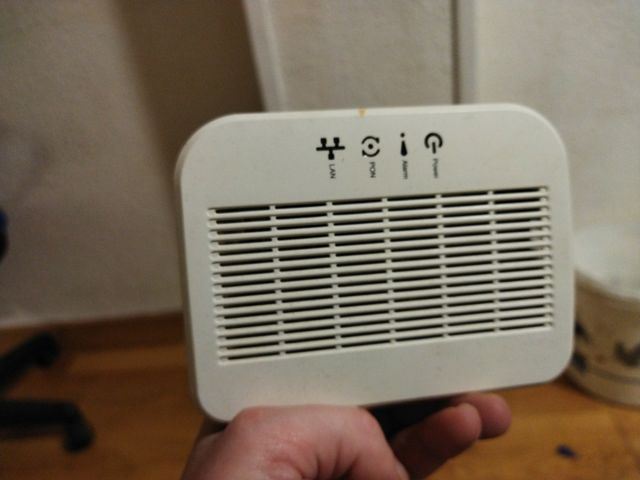 Router + Cable Ethernet