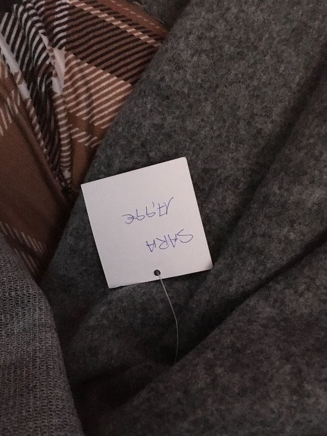 Chaqueta larga/ gabardina gris