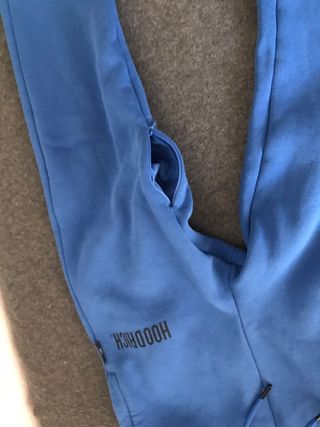 Chándal Hoodrich de segunda mano por 75 EUR en Torre del Mar en WALLAPOP