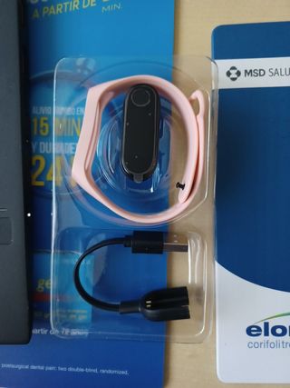 Pulsera actividad (ROSA) unotec smartband 6T de segunda mano por 10 EUR en  Madrid en WALLAPOP