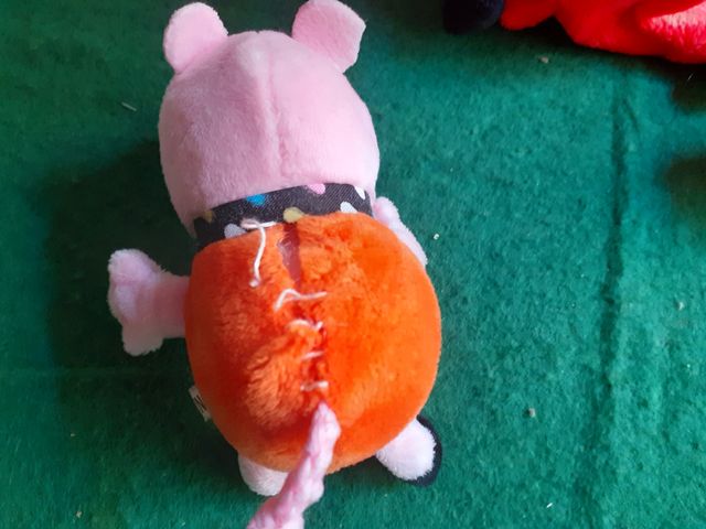 Peluche + minipeluche + 3 juguetes Pepa Pig