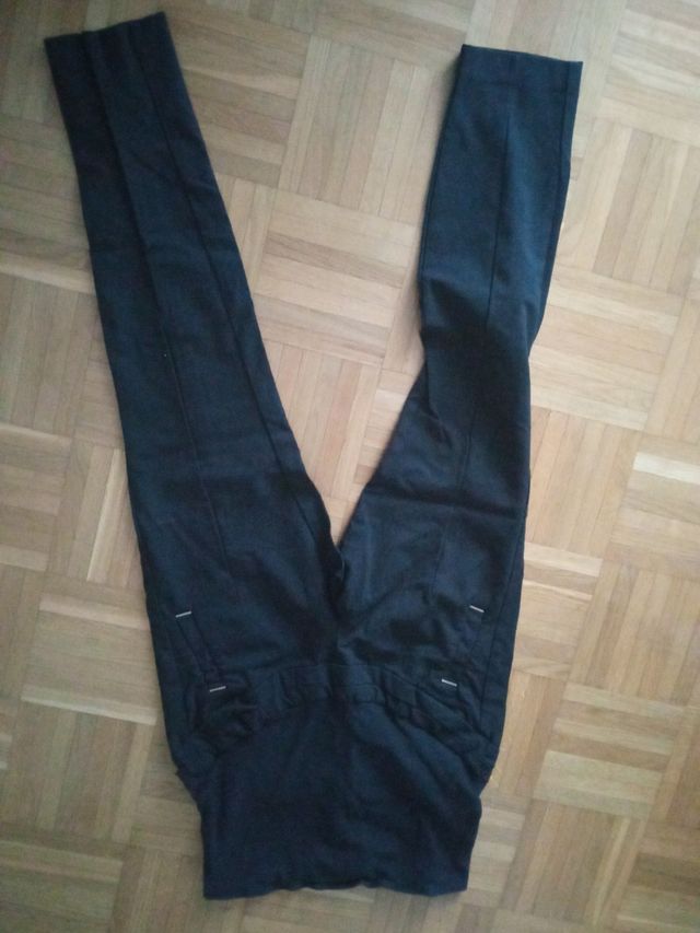 Pantalón premamá H&M. Talla 40