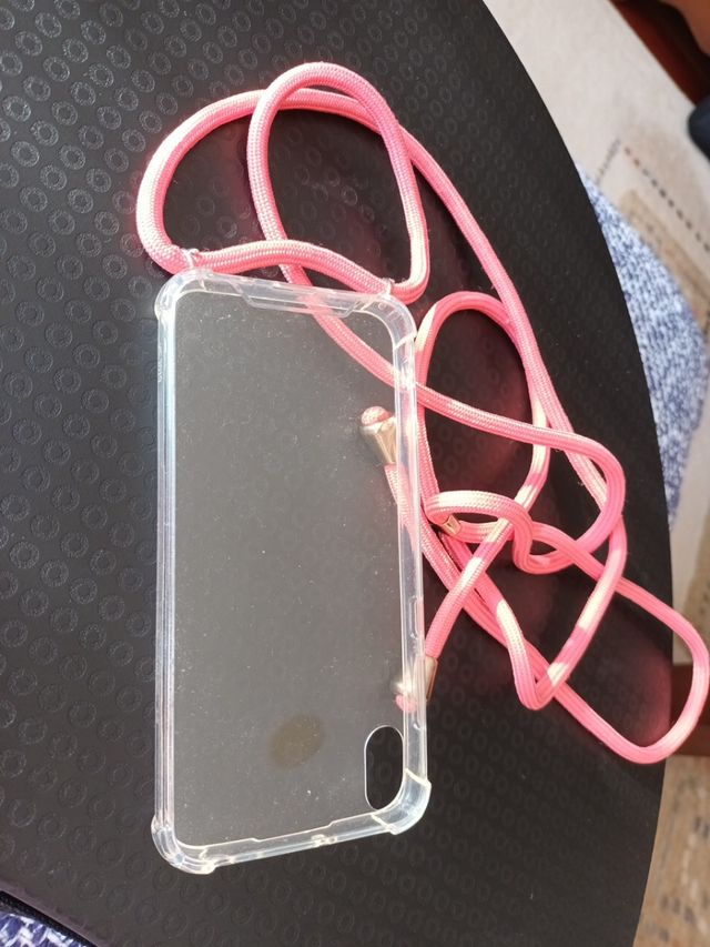 funda para colgar de móvil. sin usar