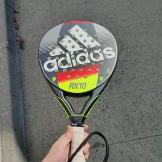 Pala pádel - Adidas RX10 de segunda mano por 50 EUR en Plasencia en WALLAPOP