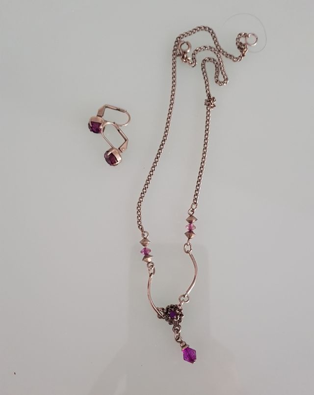 COLGATE Y PENDIENTES CON AMATISTA