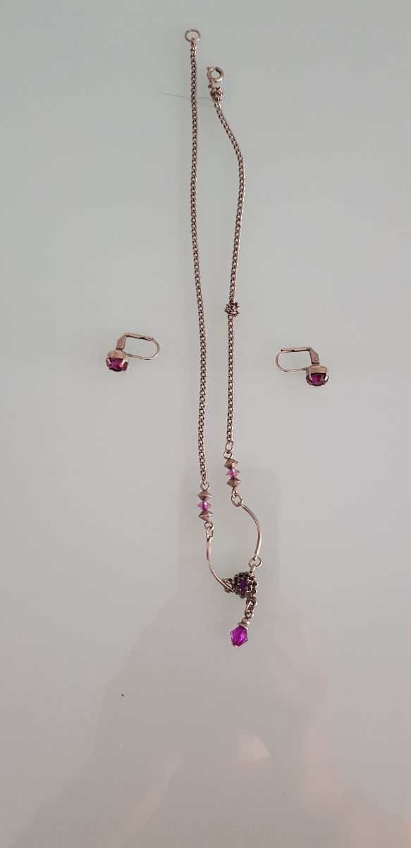 COLGATE Y PENDIENTES CON AMATISTA