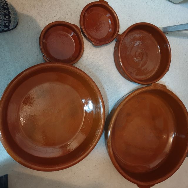 Cacerolas de barro